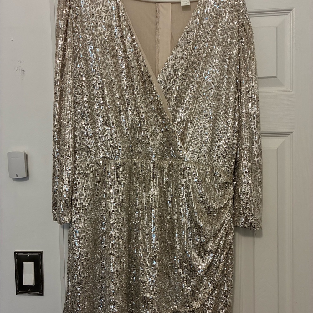 H&M-Sequin Wrap V-Neck Romper Skort in Champagne